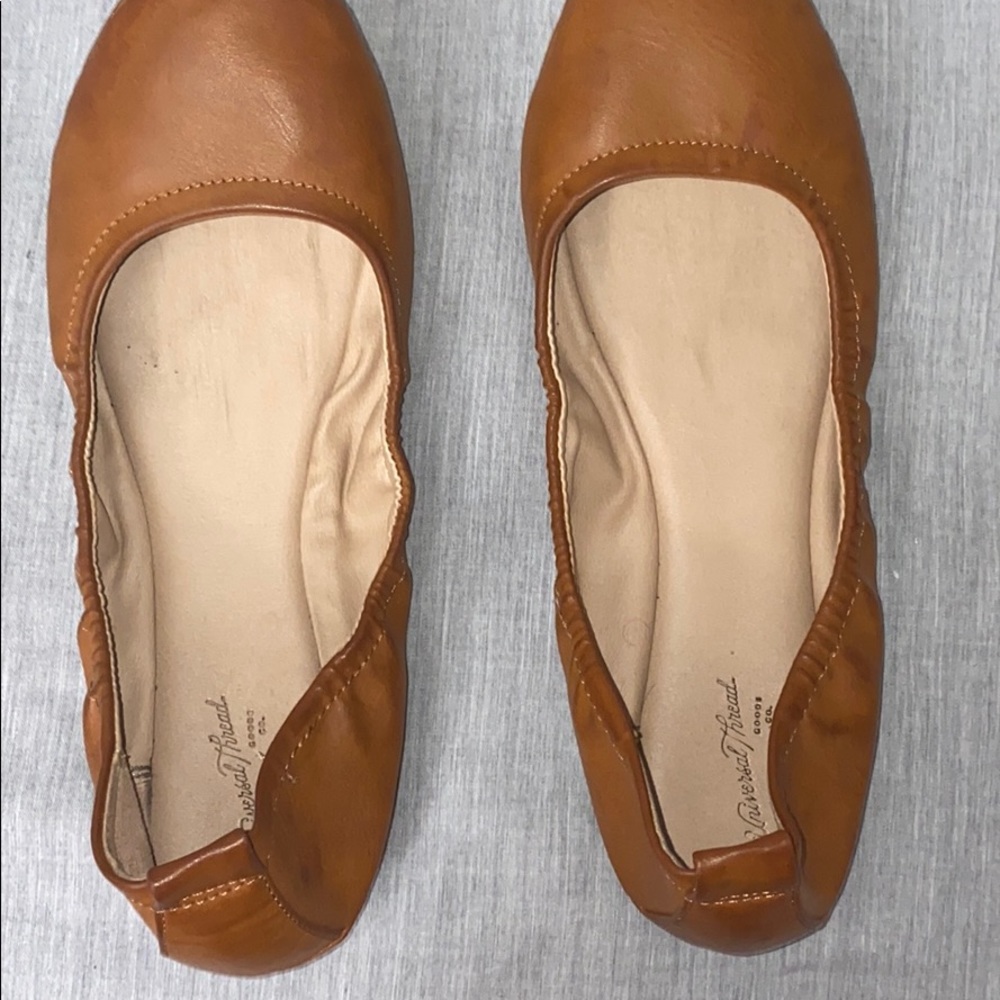 Women flats